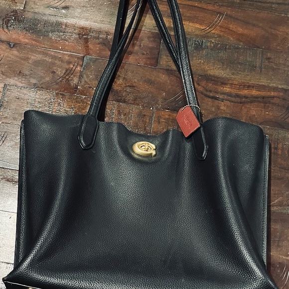 Black Leather Tote Bag - Picture 2 of 6